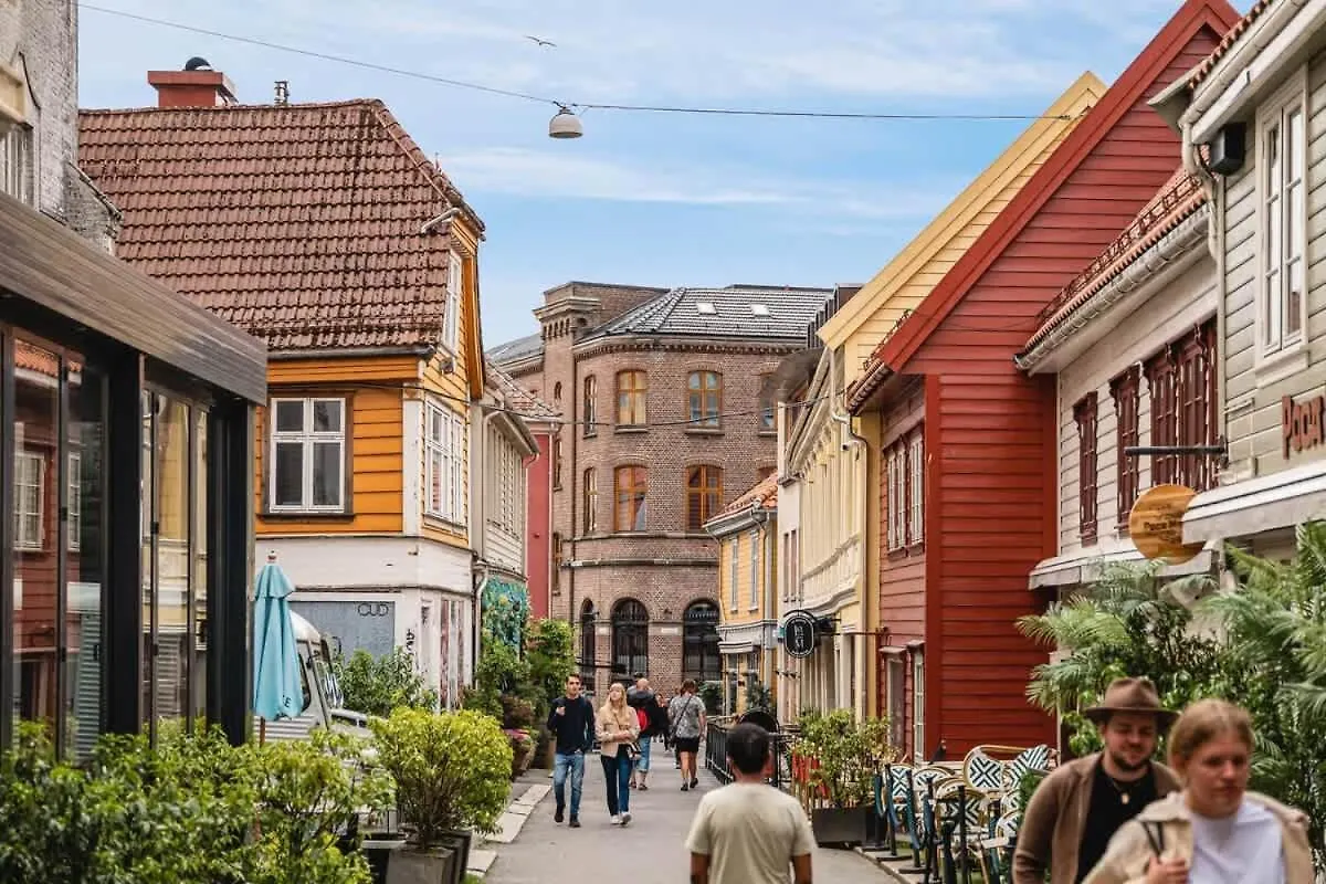 Dinbnb Homes I #1 Bnb In Bergen I Jacuzzi & Parking & Location 0*,