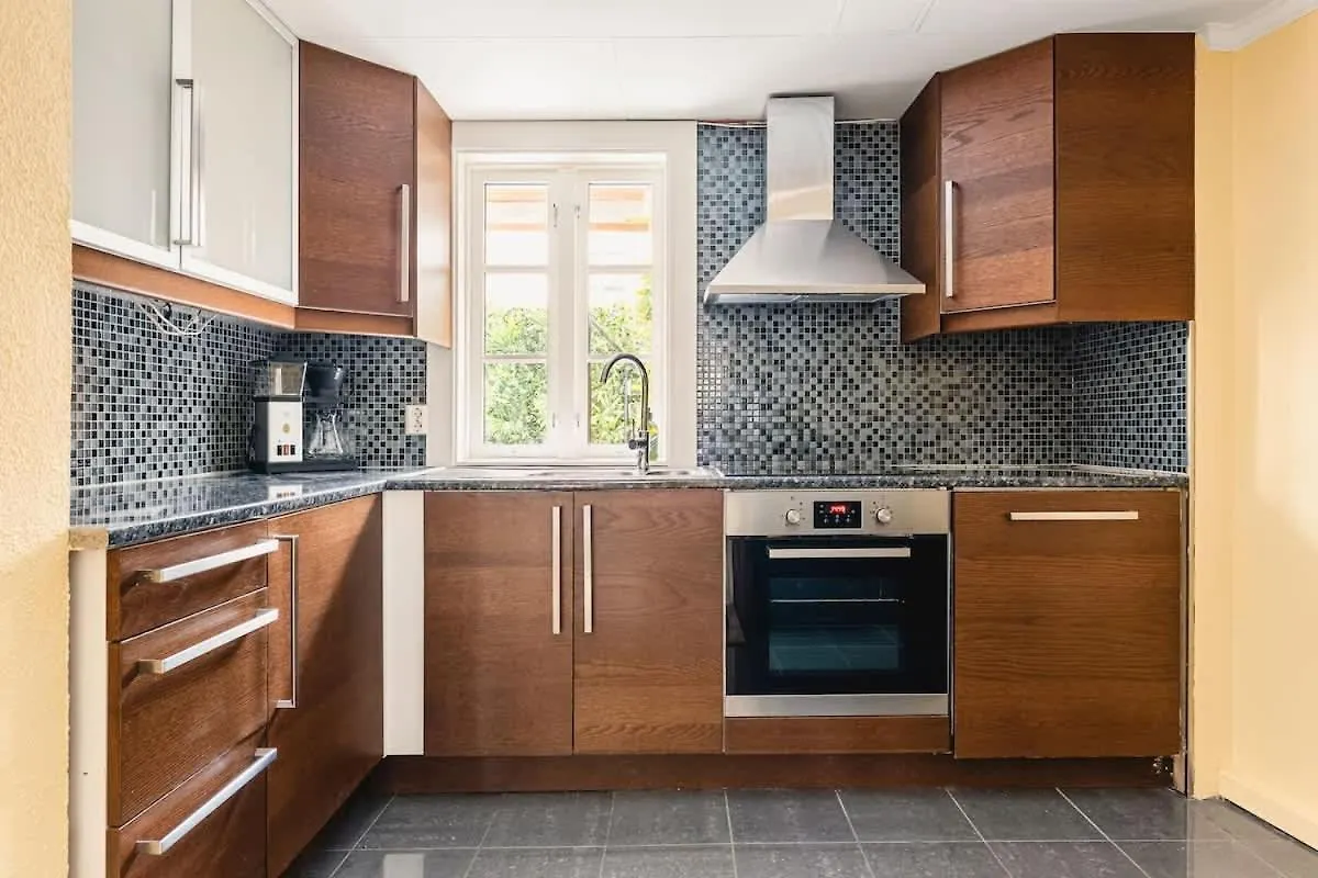 Holiday home Dinbnb Homes I #1 Bnb In Bergen I Jacuzzi & Parking & Location