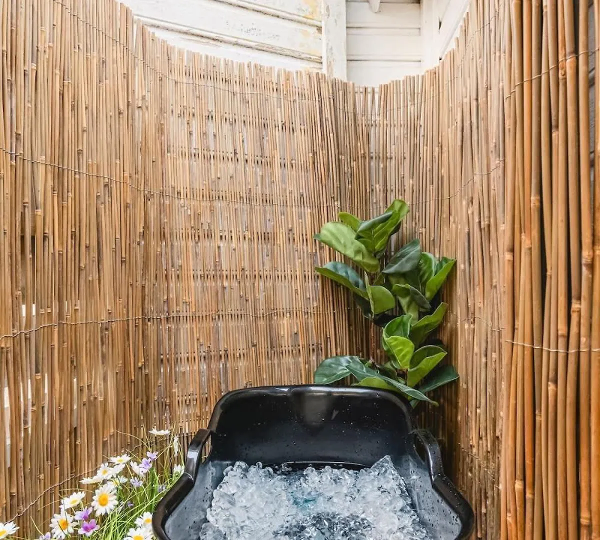 Dinbnb Homes I #1 Bnb In Bergen I Jacuzzi & Parking & Location