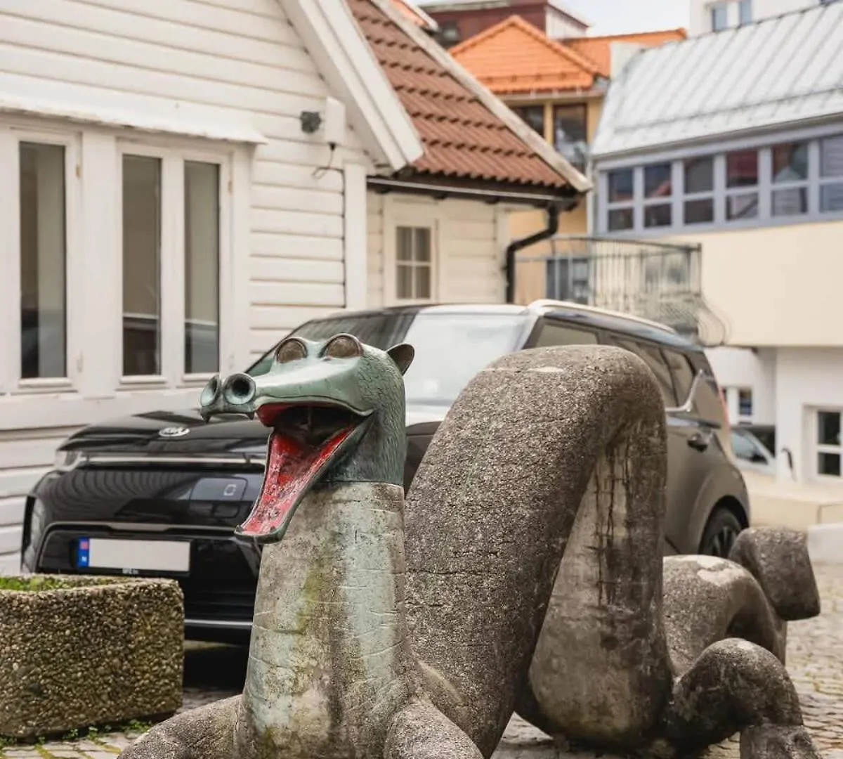 Dinbnb Homes I #1 Bnb In Bergen I Jacuzzi & Parking & Location 0*,  Norway